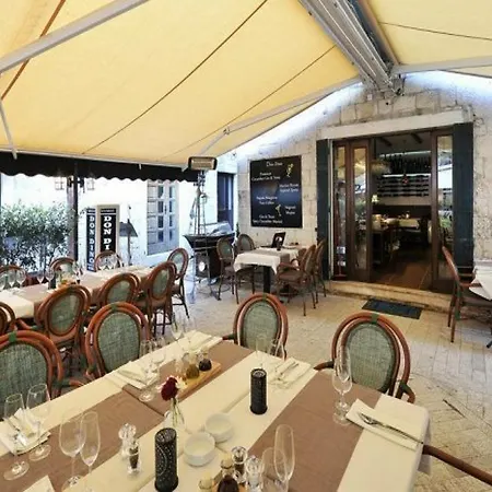 Πανσιόν Meri